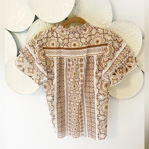 Med Hale Bob Floral Flutter Sleeve Top - Picture 4 of 6